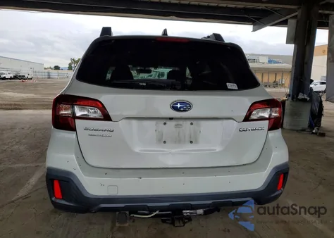 2018 Subaru Outback 2.5I Premium z USA, uszkodzony, nr VIN 4S4BSAFC6J3219650